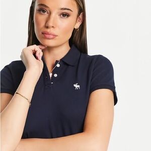 Abercrombie navy blue muscle Y2K polo shirt medium